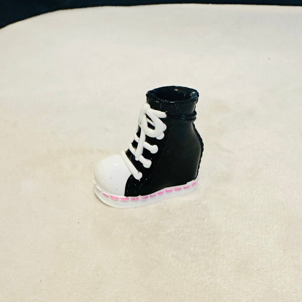 BRATZ Doll Single Shoe Black Sneaker